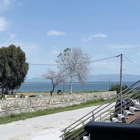 V&v Διαμέρισμα Néa Péramos